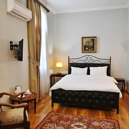 Le Bijou Luxury &