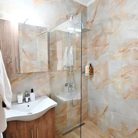 Le Bijou Luxury &